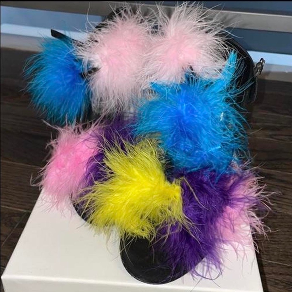 Alzuarr feather heels size 38